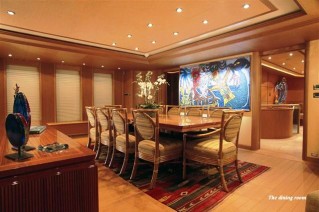 Yacht CAPRICORN -  Formal Dining